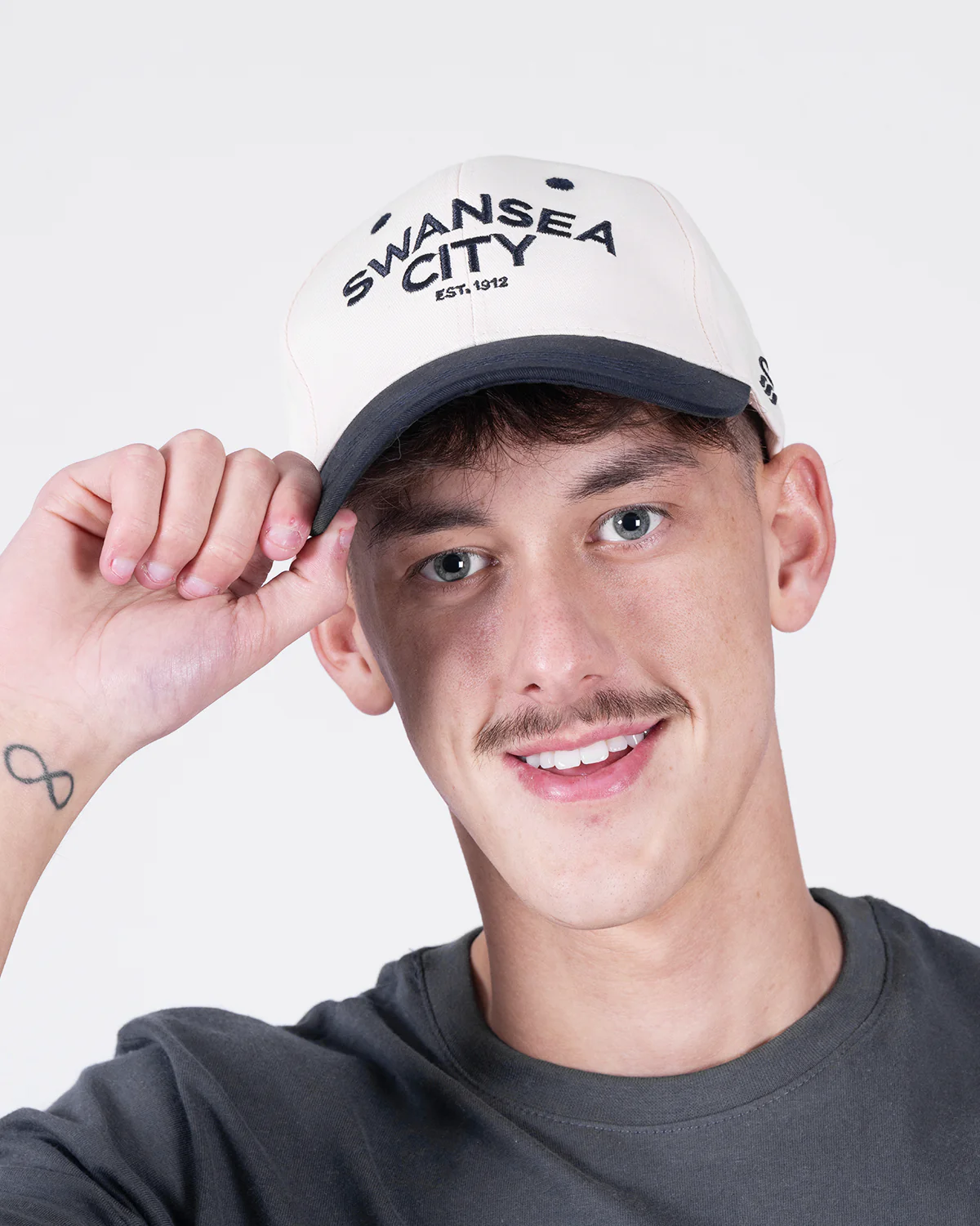 Est 1912 Cap - Navy/Cream - Image 3